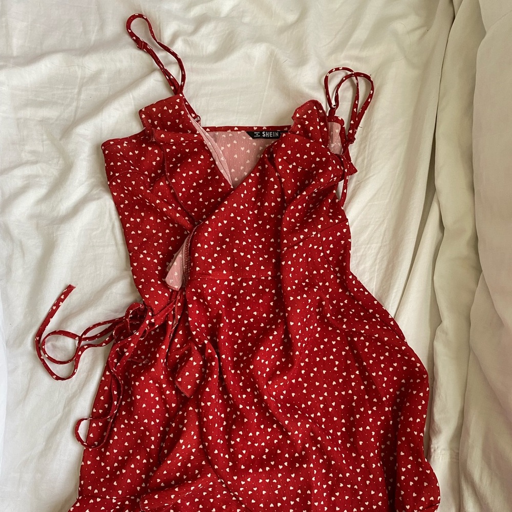 mini floral tied red summer dress❤️!